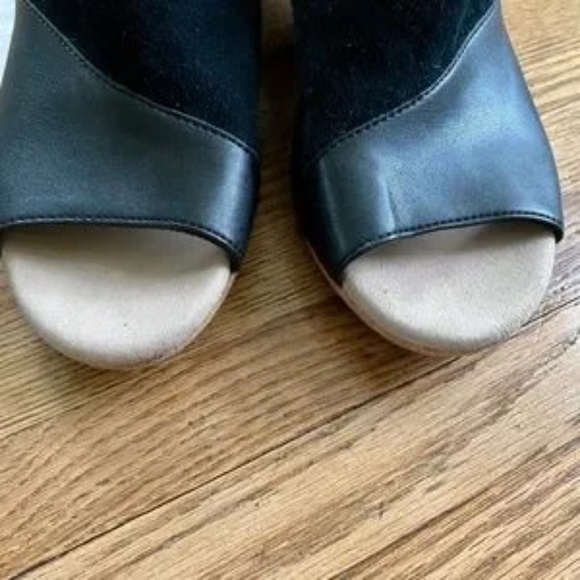 NWT Clarks Two-Tone Lafley Wave Leather Black Wedge Size 9.5 - Picture 2 of 8